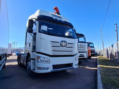 2024 FAW J6 CA4250, белый, 8350000 рублей, вид 1