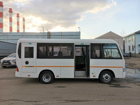 2010 Hyundai County, белый - вид 3