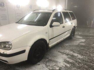 2000 Volkswagen Golf IV, белый, 380000 рублей, вид 2
