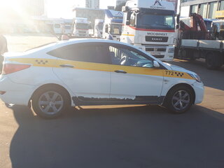 2013 Hyundai Solaris I, белый, 680000 рублей, вид 4