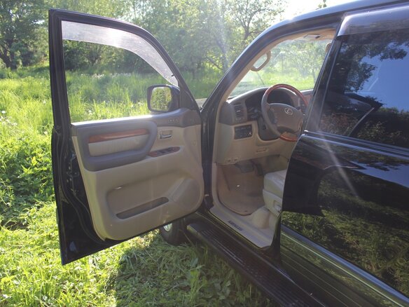 2005 Lexus LX 470 II Рестайлинг, чёрный, 1820000 рублей - вид 16