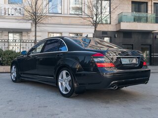 2008 Mercedes-Benz S-Класс 500 V (W221), чёрный, 16000000 рублей, вид 3