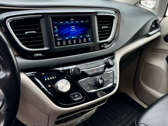 2019 Chrysler Pacifica RU, чёрный, 2540000 рублей - вид 8