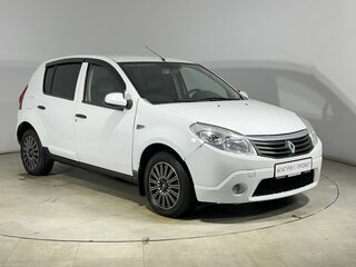 2011 Renault Sandero I, белый, 250000 рублей, вид 4