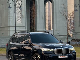 2019 BMW X7 40i I (G07), бежевый, 7000000 рублей, вид 2