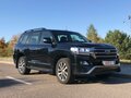 2016 Toyota Land Cruiser 200 Series Рестайлинг 2, чёрный, 5715000 рублей - вид 2