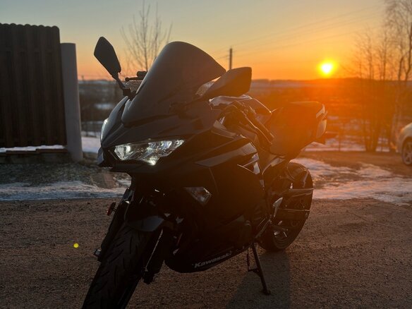 2018 Kawasaki Ninja 400, чёрный, 590000 рублей - вид 2