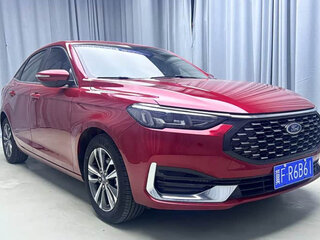 2022 Ford Escort VI Рестайлинг 2, красный, 1300000 рублей, вид 3