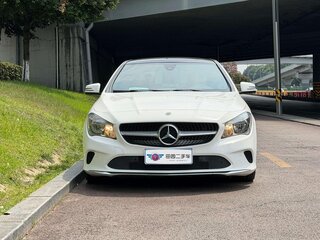 2018 Mercedes-Benz CLA 200 I (C117, X117) Рестайлинг, белый, 1770000 рублей, вид 2