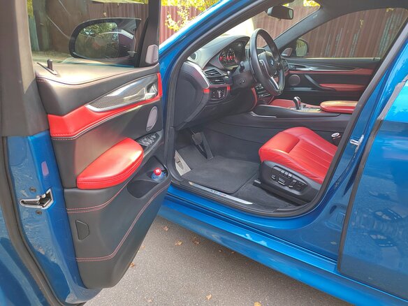 2015 BMW X6 M II (F86), голубой, 5000000 рублей - вид 33