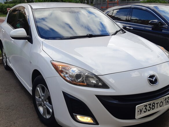 2010 Mazda Axela II, белый, 960000 рублей - вид 2