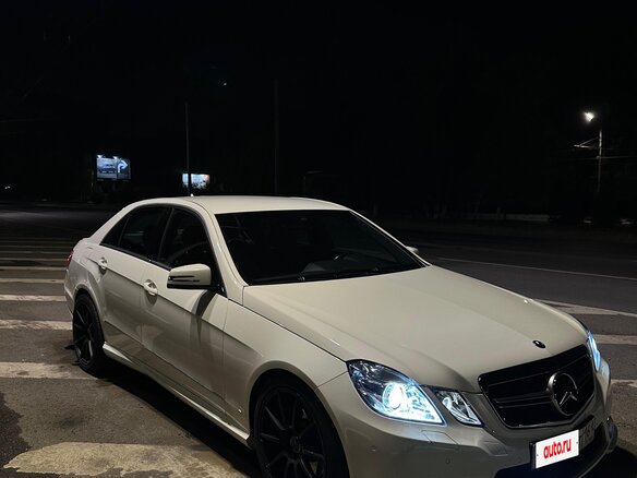 2011 Mercedes-Benz E-Класс 300 IV (W212, S212, C207), белый, 1690000 рублей - вид 9