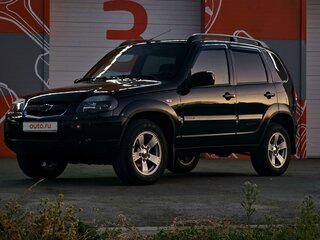 2018 Chevrolet Niva I Рестайлинг, чёрный, 1000000 рублей, вид 4