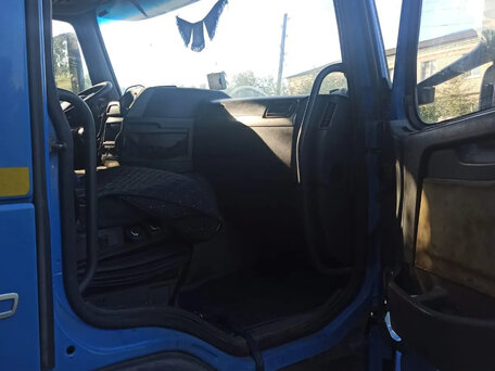 2010 Volvo FM, синий, 2300000 рублей, вид 2