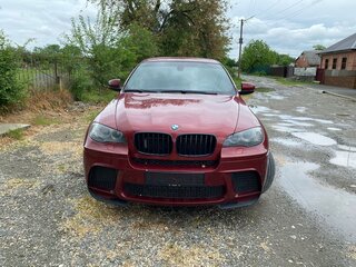 2009 BMW X6 50i 6-speed I (E71), красный, 2000000 рублей, вид 2