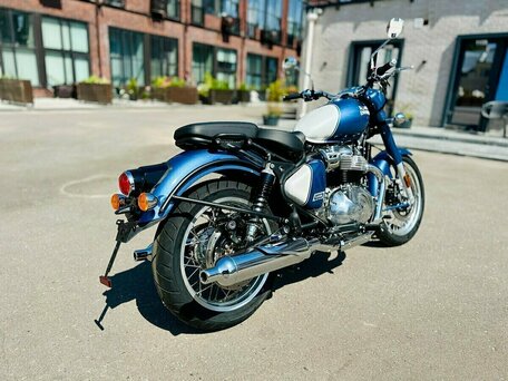 2026 Royal Enfield Classic 650, синий, 693000 рублей, вид 3