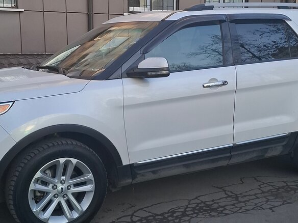 2012 Ford Explorer V, белый, 1770000 рублей - вид 4
