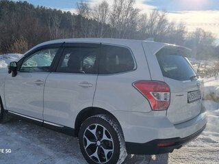 2015 Subaru Forester IV Рестайлинг, белый, 2200000 рублей, вид 4