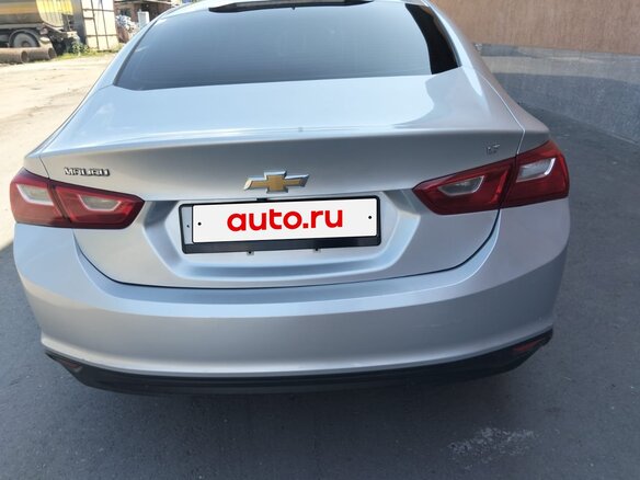 2016 Chevrolet Malibu IX, серебристый, 1500000 рублей - вид 5