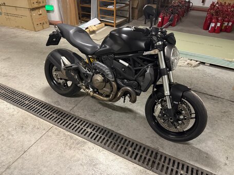 2015 Ducati Monster 821, чёрный, 600000 рублей, вид 4