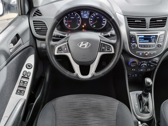 2014 Hyundai Solaris I Рестайлинг, белый, 1130000 рублей - вид 14