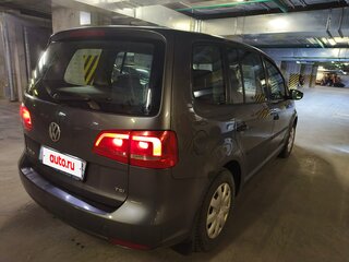2011 Volkswagen Touran I Рестайлинг 2, серый, 750000 рублей, вид 3