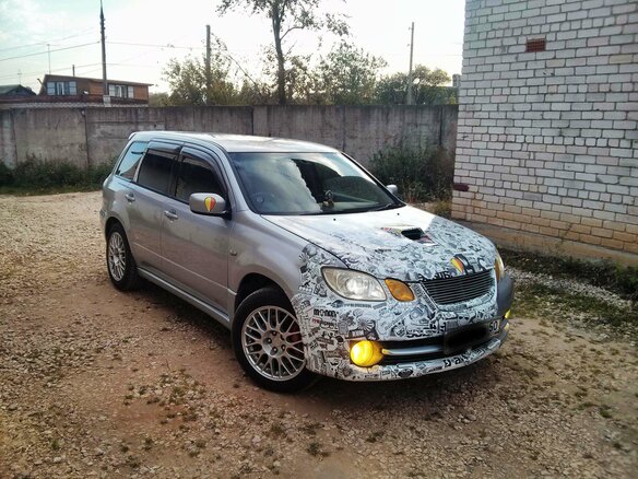 2003 Mitsubishi Airtrek I, серебристый - вид 3