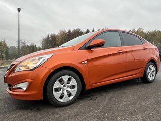 2015 Hyundai Solaris I Рестайлинг, оранжевый, 1000000 рублей, вид 3