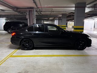 2019 BMW 3 серии 330i VII (G2x), чёрный, 3600000 рублей, вид 4