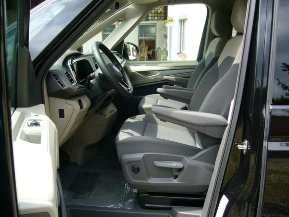2025 Volkswagen Multivan T7, чёрный, 9970000 рублей - вид 6