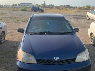 2001 Toyota Platz, синий, 310000 рублей, вид 5