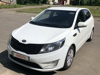2013 Kia Rio 5-speed III, белый, 559000 рублей, вид 1
