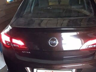 2014 Opel Astra J Рестайлинг, коричневый, 2000000 рублей, вид 2