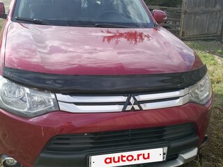2014 Mitsubishi Outlander III Рестайлинг, красный, 1600000 рублей, вид 1