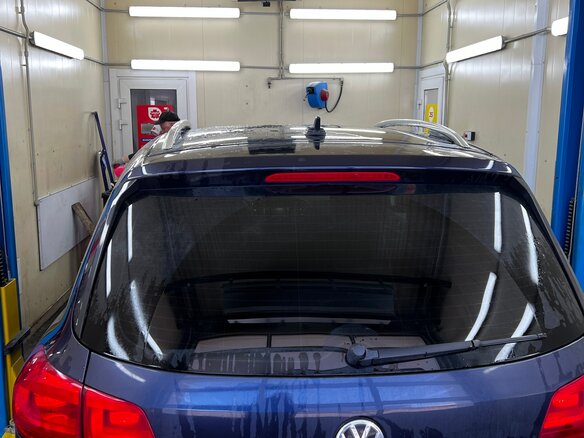 2011 Volkswagen Tiguan I Рестайлинг, синий, 1500000 рублей - вид 4