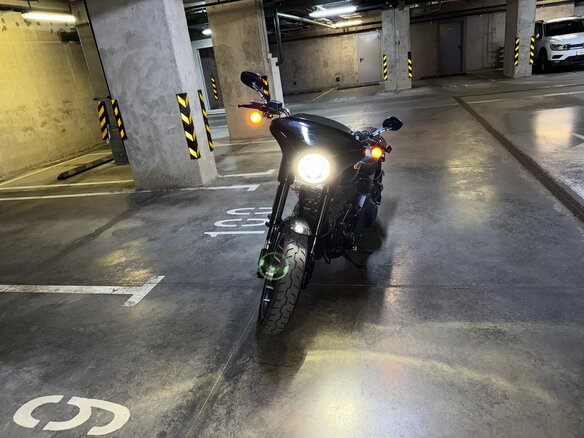 2019 Harley-Davidson Sport Glide, чёрный - вид 2