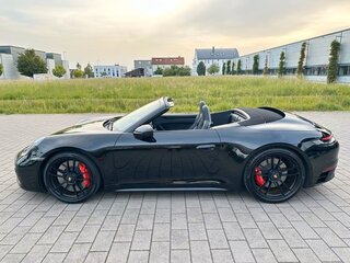 2023 Porsche 911 Carrera 4 GTS VIII (992), чёрный, 16540000 рублей, вид 3