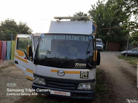 2002 Mazda Titan, белый, 2200000 рублей, вид 4