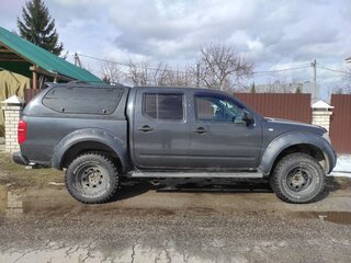 2007 Nissan Navara (Frontier) III (D40), серый, 950000 рублей, вид 3