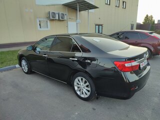 2011 Toyota Camry VII (XV50), чёрный, 1500000 рублей, вид 2