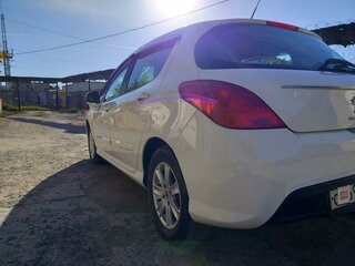 2012 Peugeot 308 I Рестайлинг, белый, 770000 рублей, вид 5