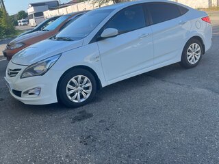 2015 Hyundai Solaris I Рестайлинг, белый, 1150000 рублей, вид 2