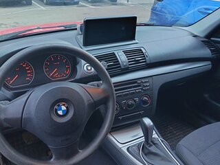 2010 BMW 1 серии 118i I (E81/E82/E87/E88) Рестайлинг, красный, 729000 рублей, вид 4