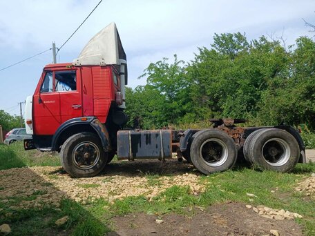 1985 КамАЗ 54112, красный, 650000 рублей, вид 5