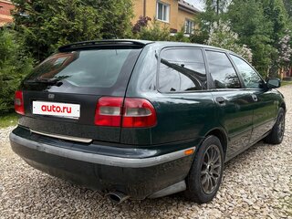 2000 Volvo V40 I Рестайлинг, зелёный, 350000 рублей, вид 3
