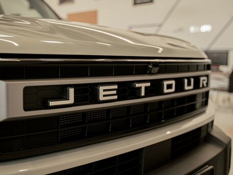 2026 Jetour T1, золотистый, 4199900 рублей, вид 3