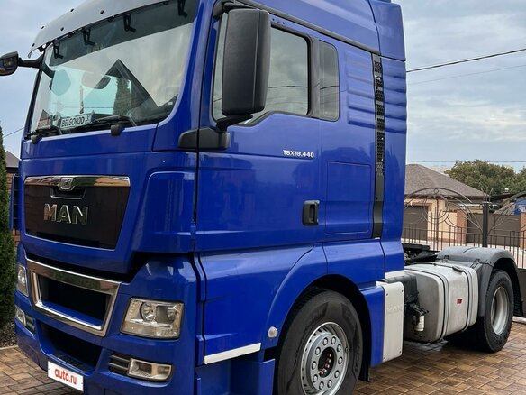2015 MAN TGX, синий, 6100000 рублей - вид 3