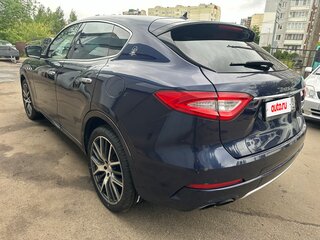 2017 Maserati Levante Diesel I, синий, 3850000 рублей, вид 4