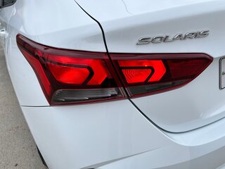 2020 Hyundai Solaris II Рестайлинг, белый, 1560000 рублей, вид 4