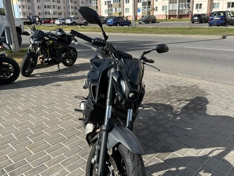 2022 Yamaha MT-07 (FZ-07), чёрный, 800000 рублей, вид 1